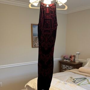 Sleeveless Black Midi Dress with Wine Red Geometric Print